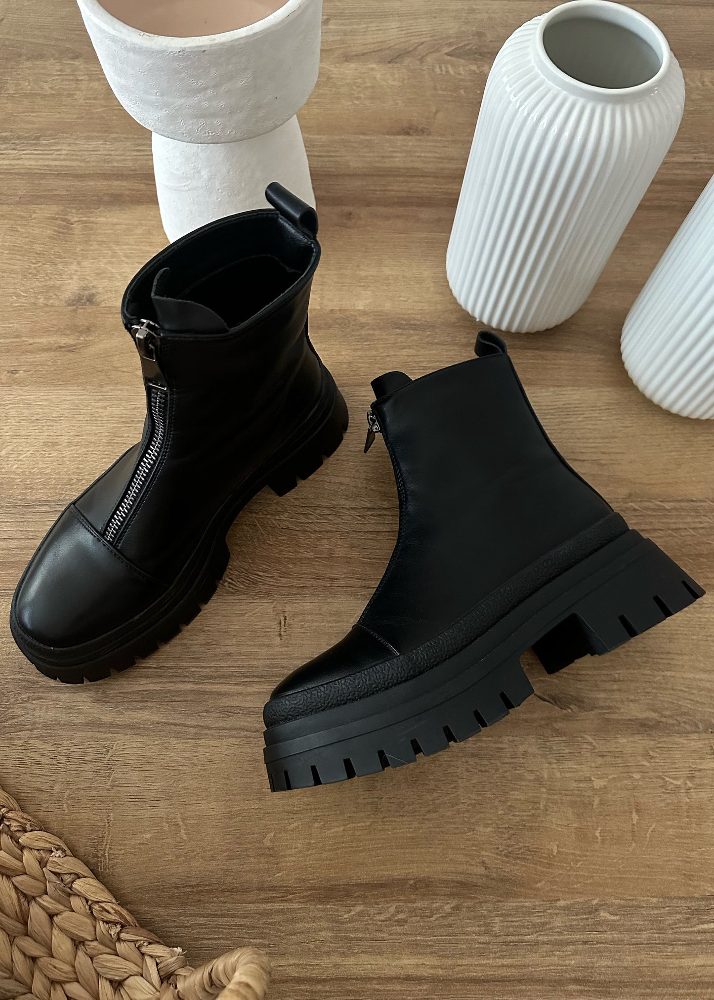 JUNON Platform Boots